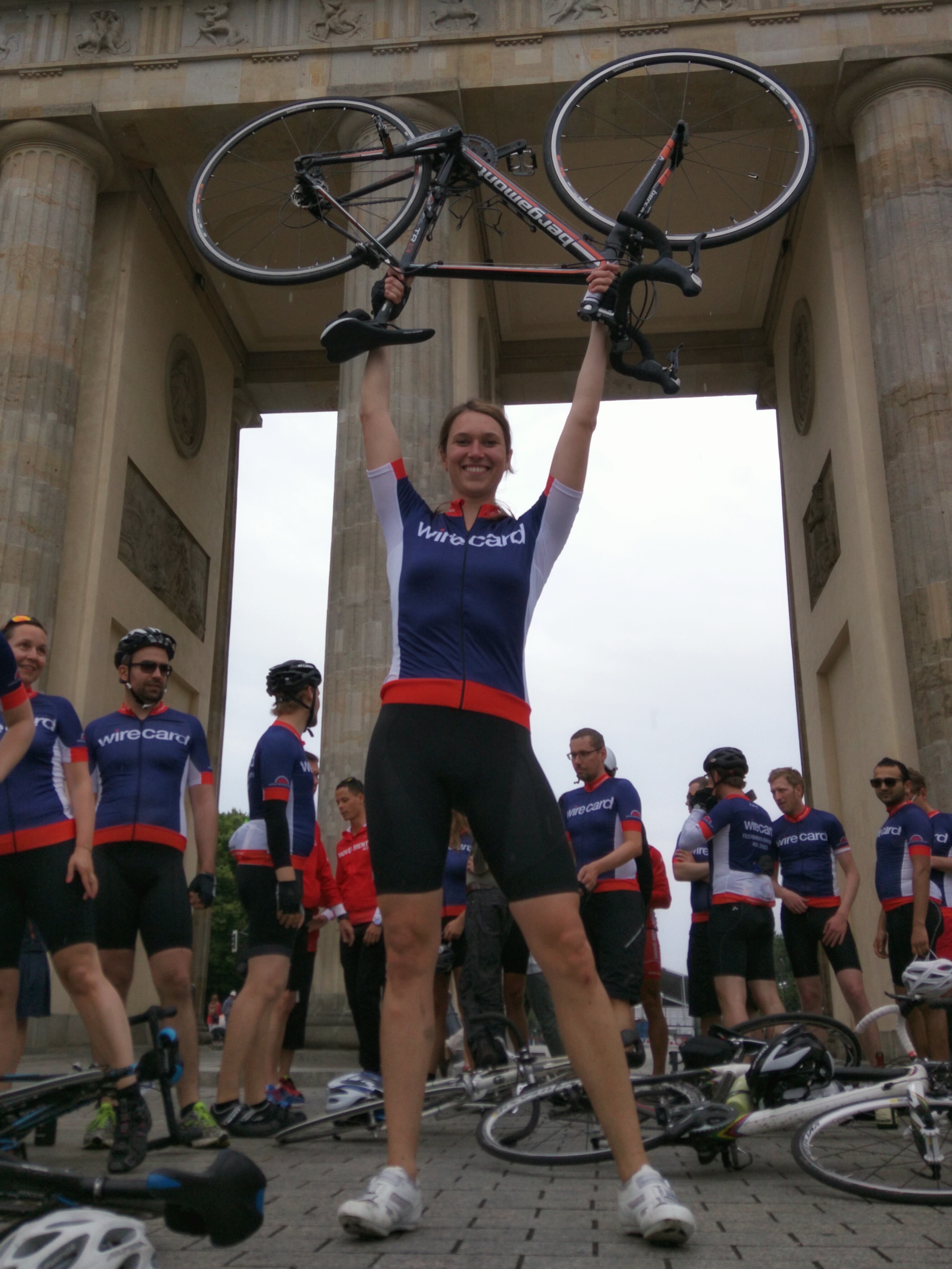 Finisher medal photo with Wirecard sponsorship visible